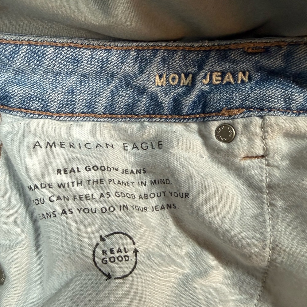 American Eagle Outfitters Light Blue Distressed “Mom” Jeans - Picture 3 of 5